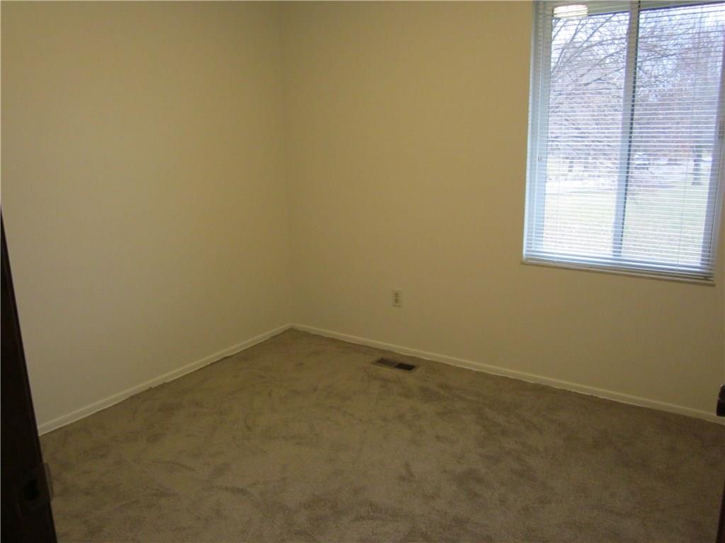 326 Ridge Point Circle Bridgeville, PA 15017 - Photo 15 of 21 Gallery Image 15