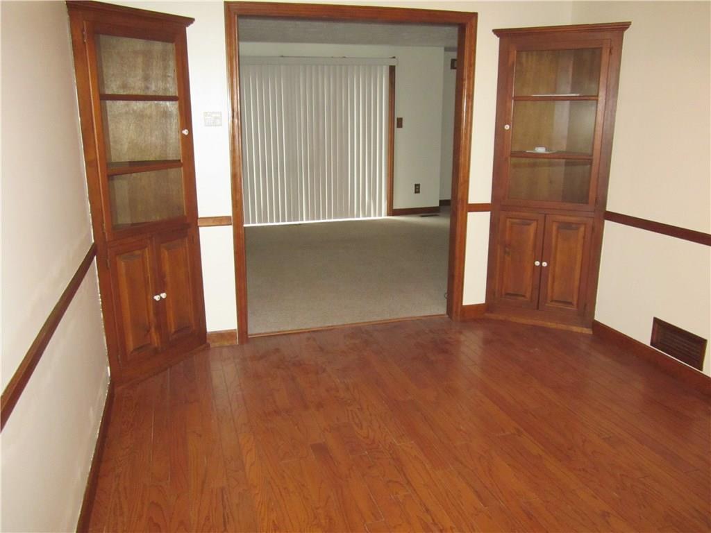 326 Ridge Point Circle Bridgeville, PA 15017 - Photo 6 of 21 Gallery Image 6