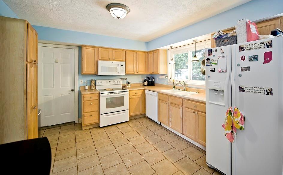 541 South Carr Road Plainfield, IN 46168 - Photo 14 of 19 Gallery Image 14