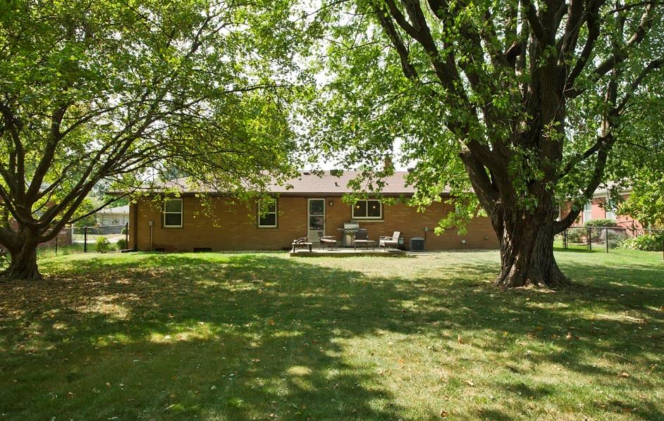 541 South Carr Road Plainfield, IN 46168 - Photo 8 of 19 Gallery Image 8