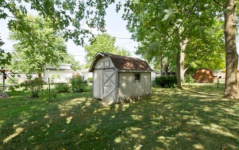 541 South Carr Road Plainfield, IN 46168 - Photo 9 of 19 Gallery Image 9