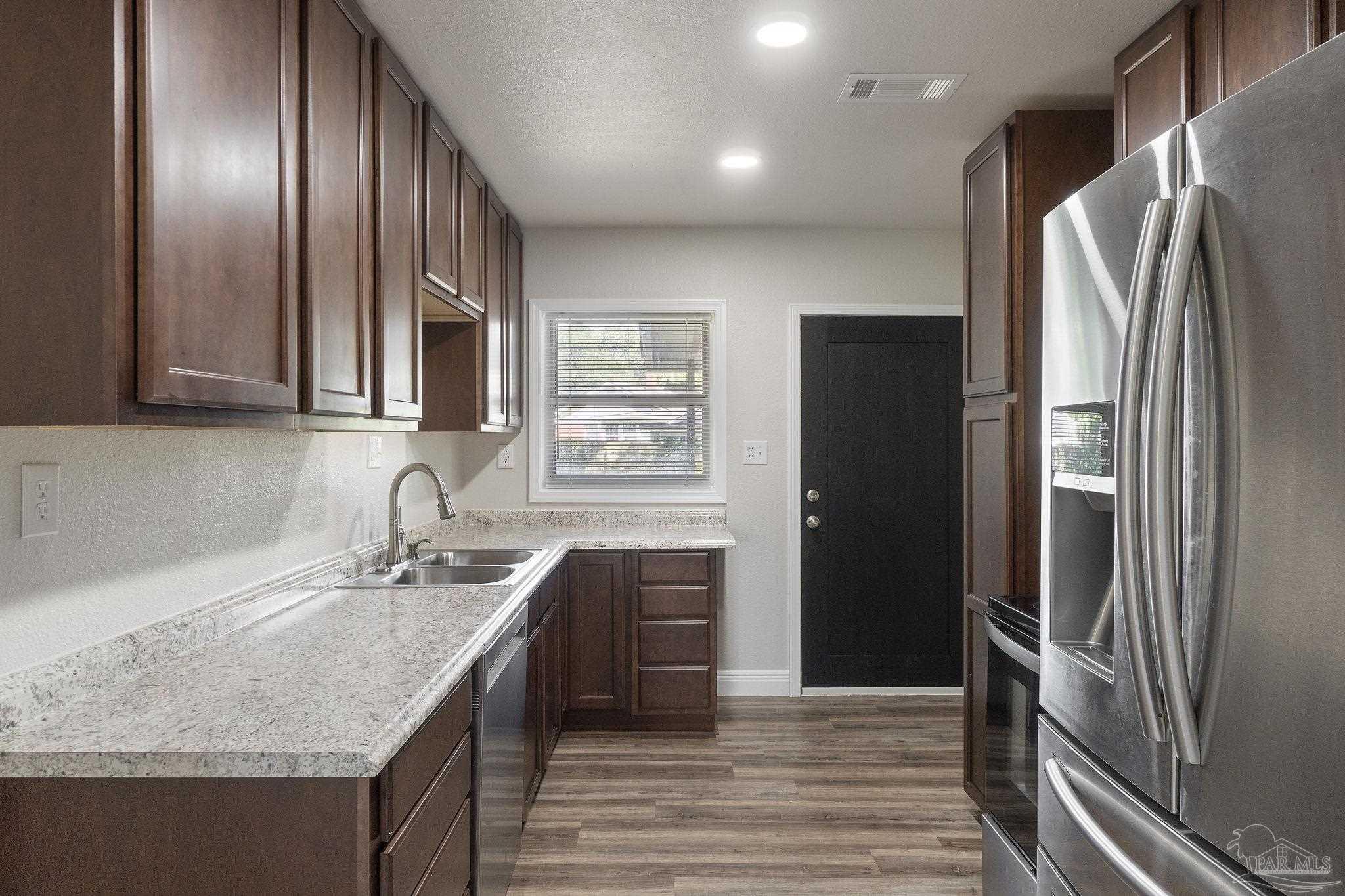 14 Brandywine Road Pensacola, FL 32507 - Photo 3 of 43