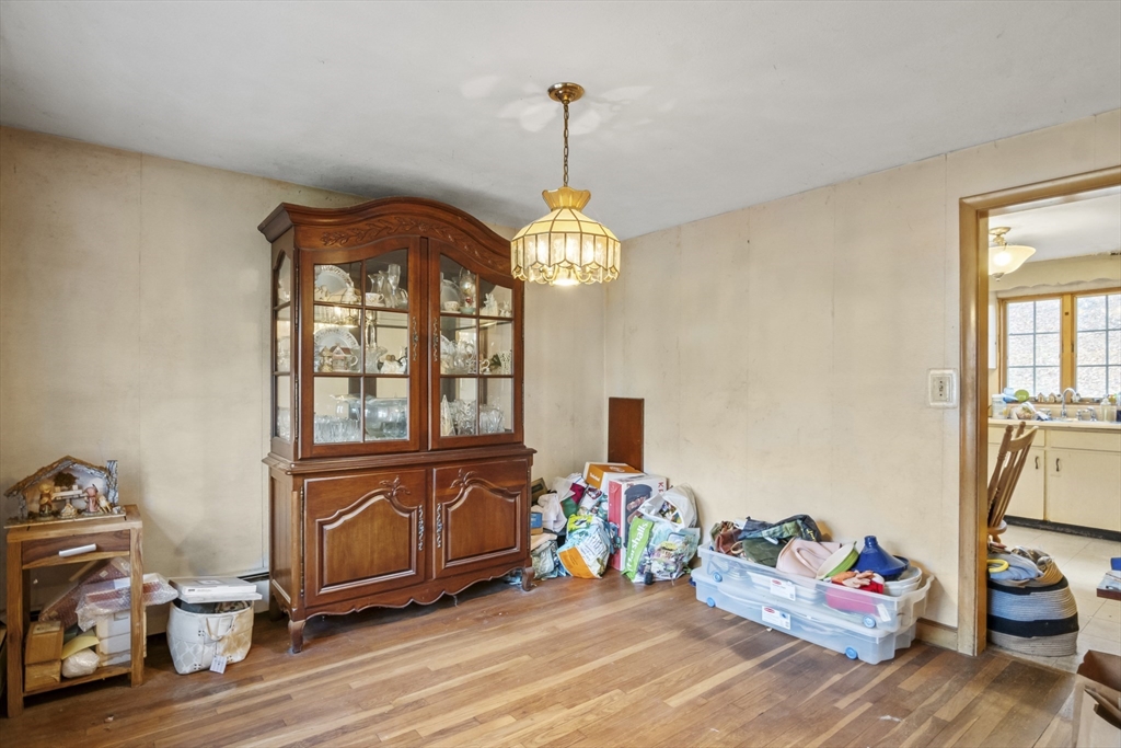 15 Crescent Road Woburn, MA 01801 - Photo 8 of 34 Gallery Image 8