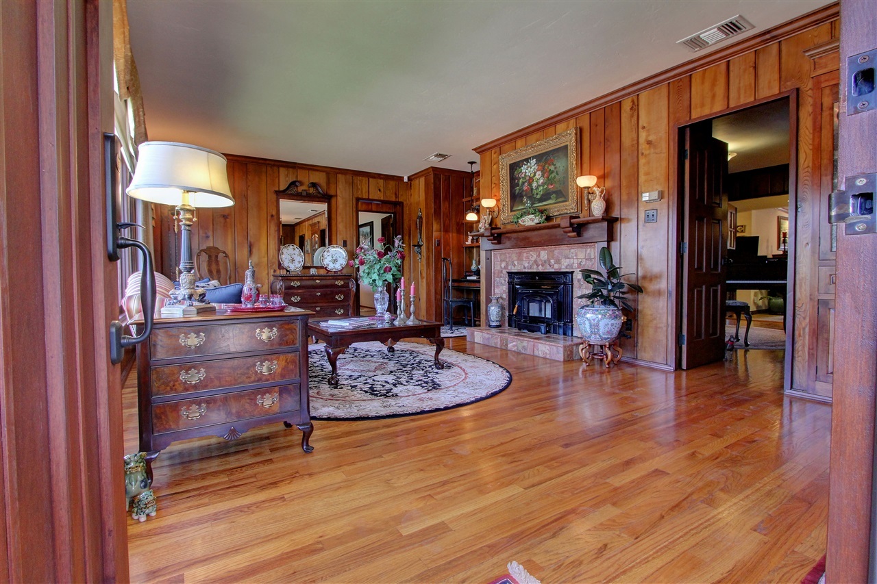10629 Garden Way Spring Valley, CA 91978 - Photo 3 of 25