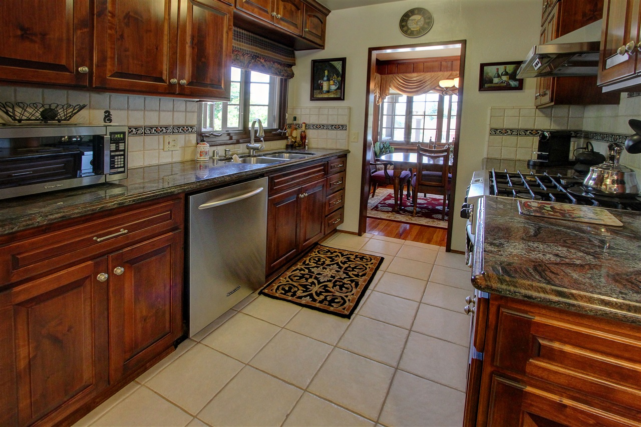 10629 Garden Way Spring Valley, CA 91978 - Photo 8 of 25