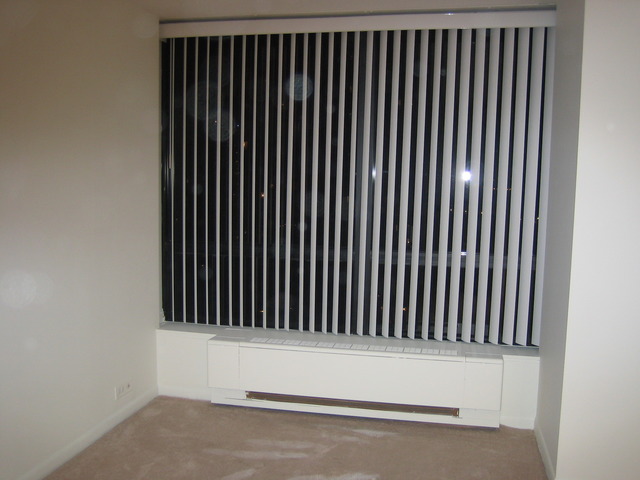 5415 North Sheridan Road, Unit 1715 Chicago, IL 60640 - Photo 18 of 24 a view of a black gate