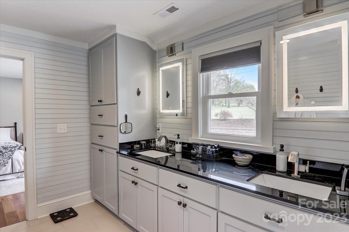 150 Raspberry Point Lane Flat Rock, NC 28731 - Photo 18 of 48 Gallery Image 18