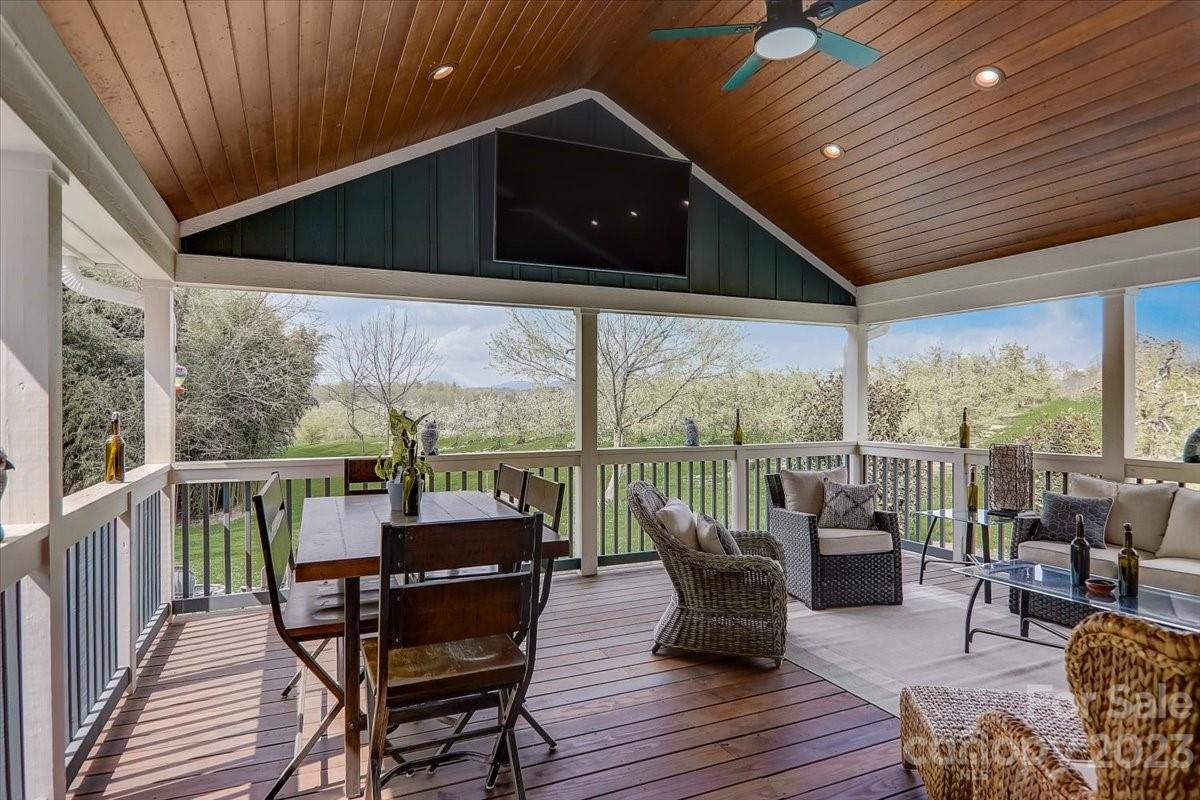 150 Raspberry Point Lane Flat Rock, NC 28731 - Photo 27 of 48 Gallery Image 27