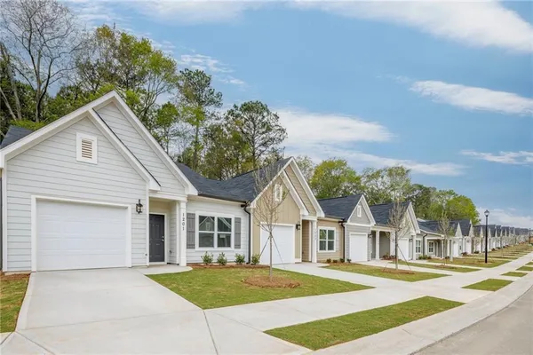 $2,300 | 100 Cottage Way, Unit NUTMEG, Hampton, GA 30228