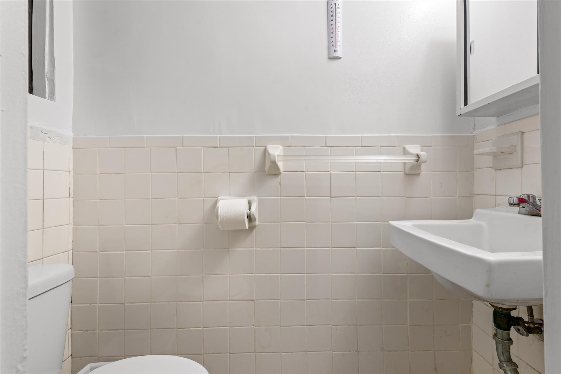 579 West 215th Street, Unit 2F Manhattan, NY 10034 - Photo 16 of 22