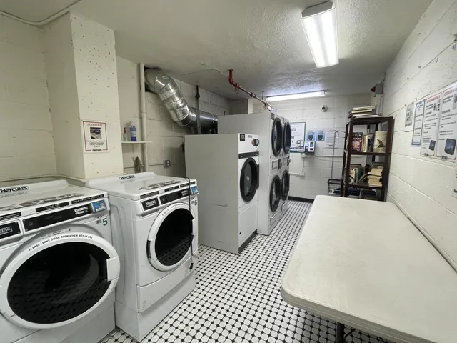 $499,000 | 579 West 215th Street, Unit 2F | Inwood