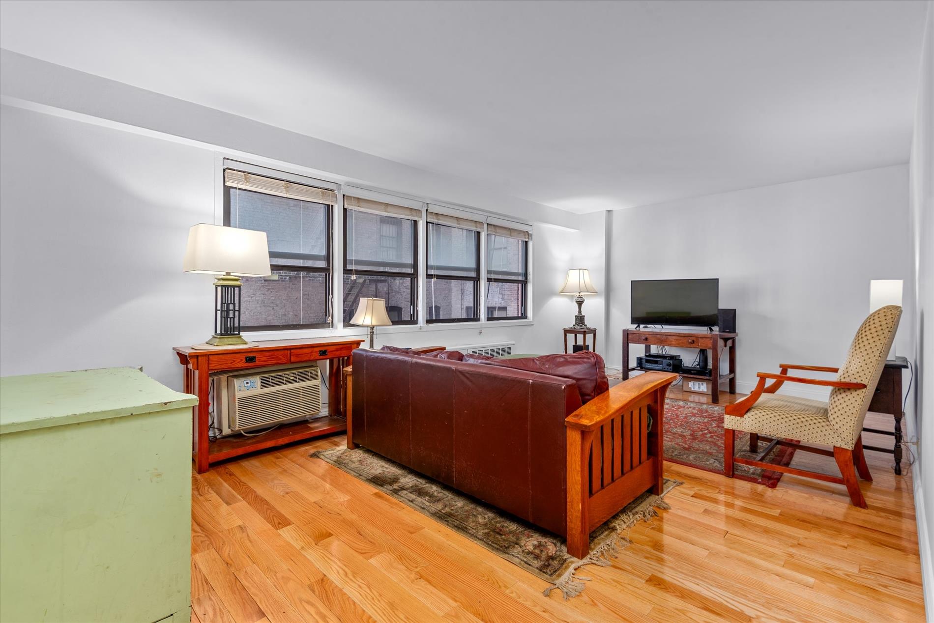 579 West 215th Street, Unit 2F Manhattan, NY 10034 - Photo 3 of 22