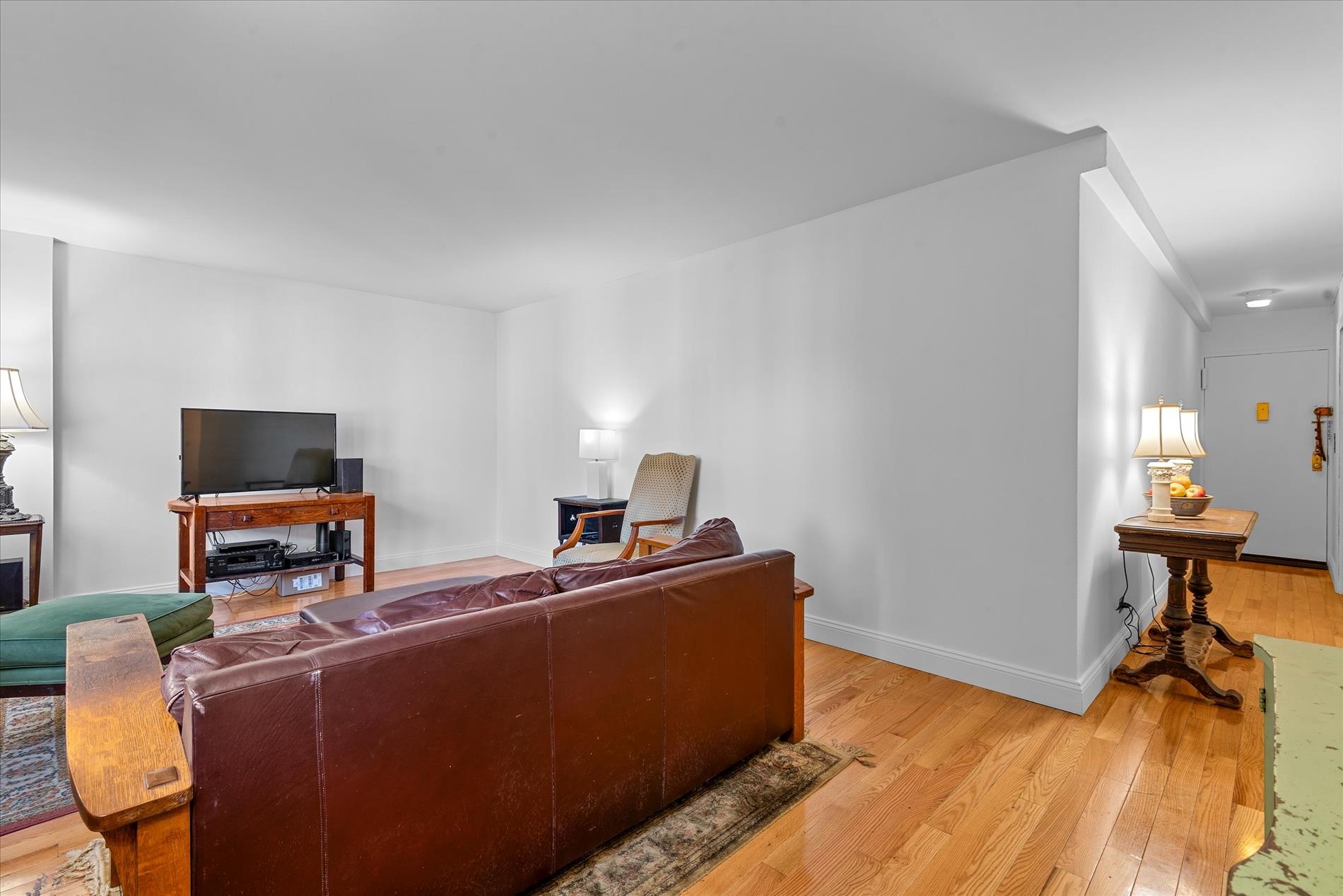 579 West 215th Street, Unit 2F Manhattan, NY 10034 - Photo 4 of 22
