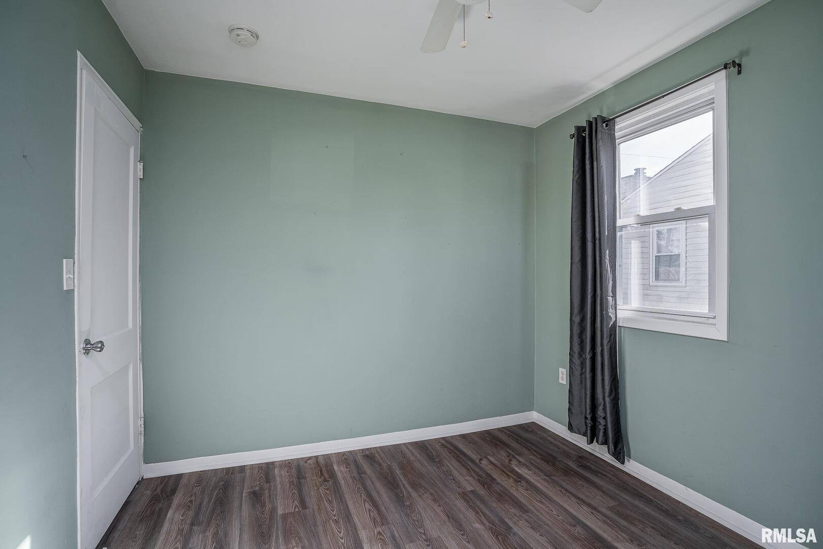 1310 39th Street Moline, IL 61265 - Photo 13 of 18