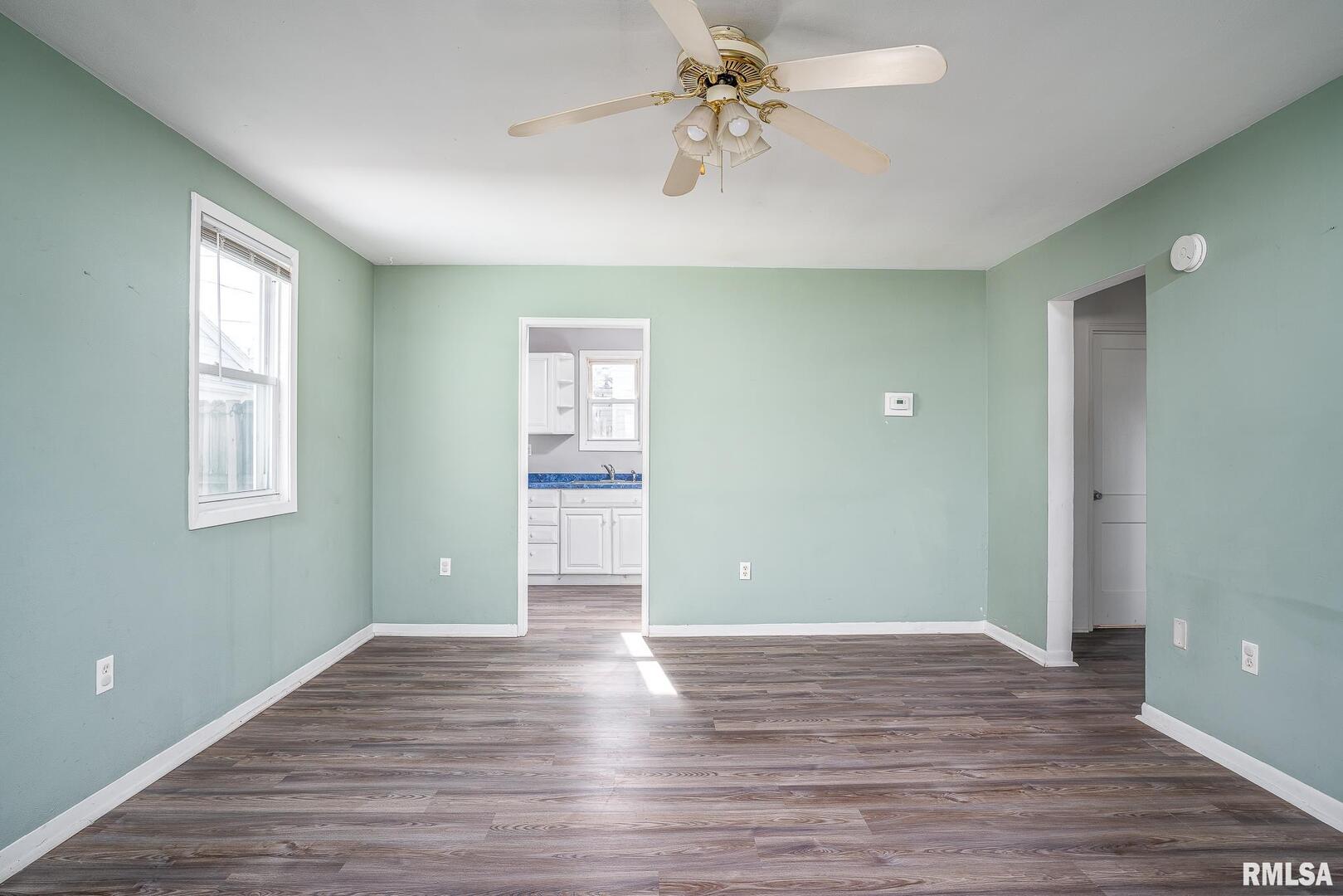 1310 39th Street Moline, IL 61265 - Photo 4 of 18