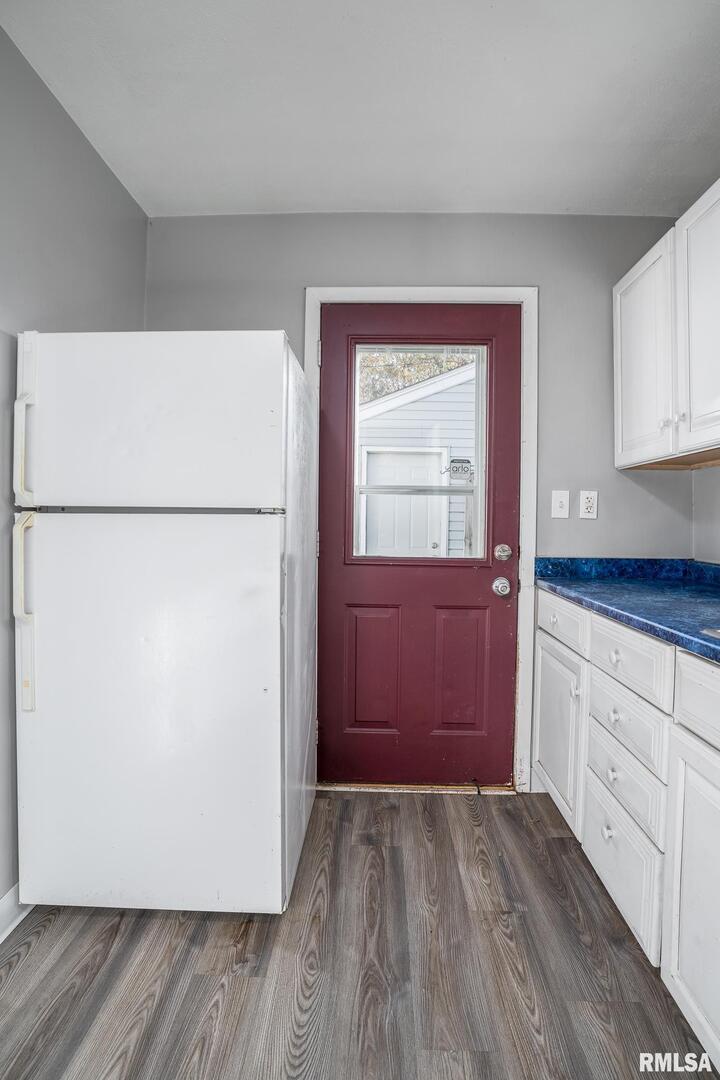 1310 39th Street Moline, IL 61265 - Photo 7 of 18