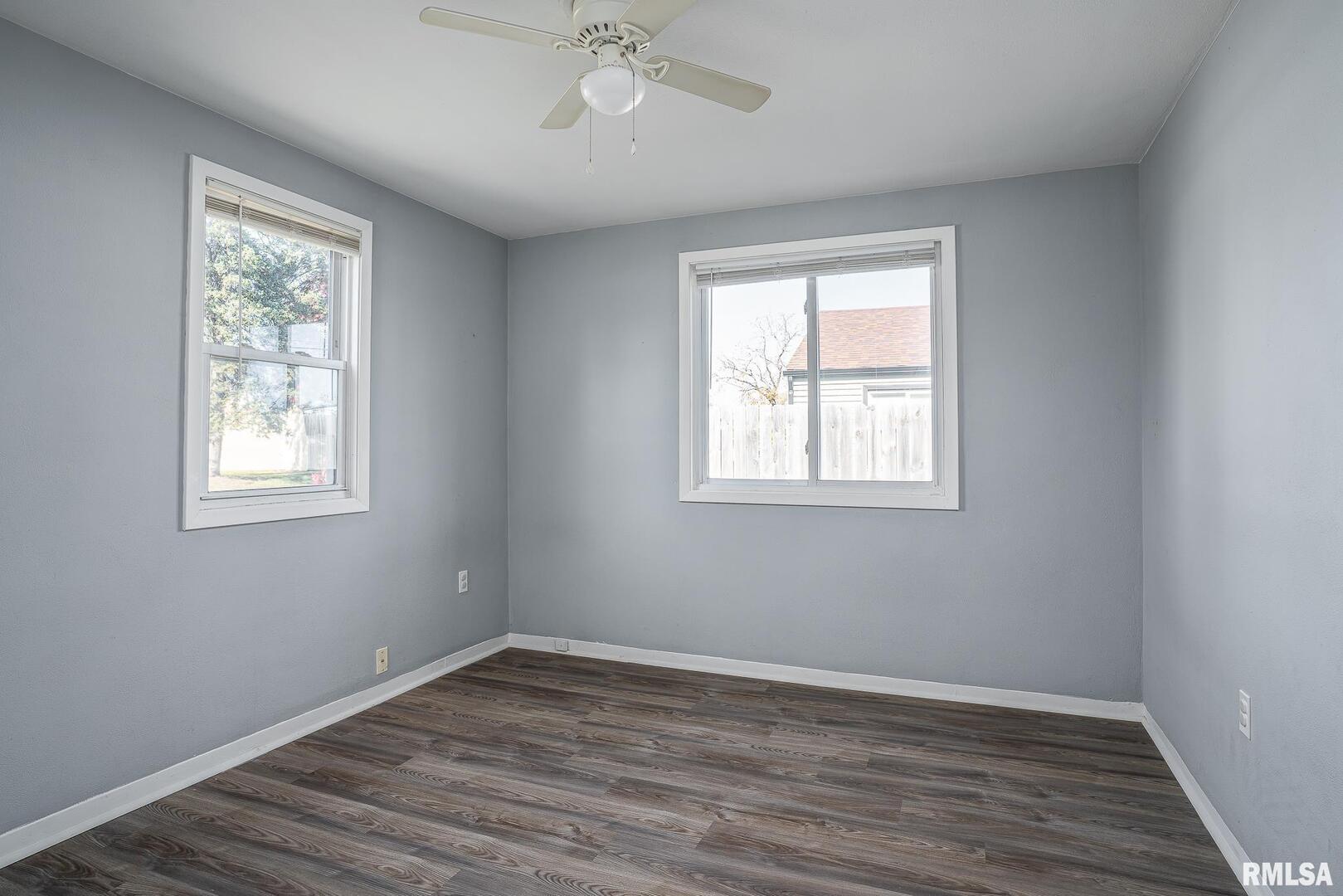 1310 39th Street Moline, IL 61265 - Photo 10 of 18