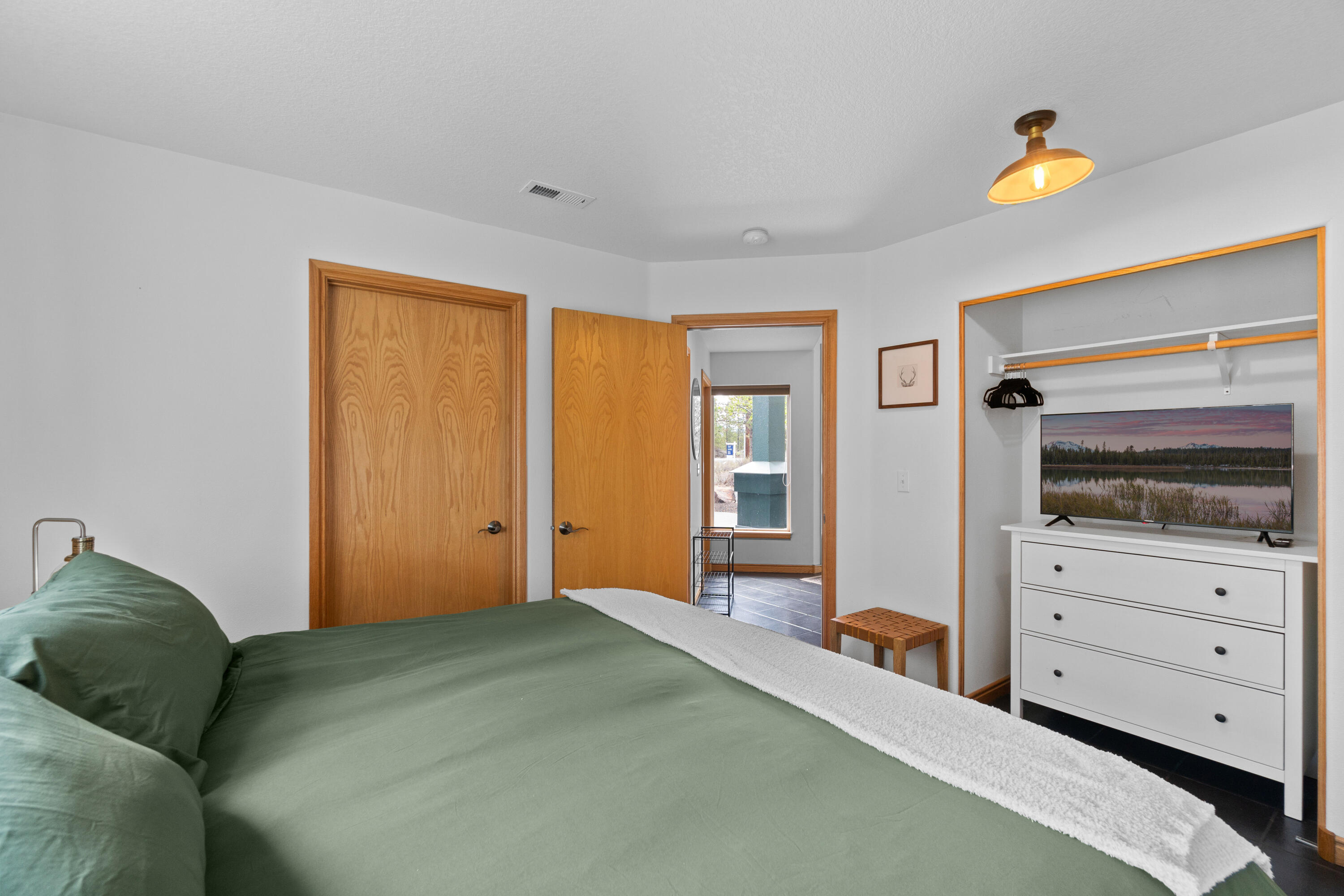 54761 Huntington Road Bend, OR 97707 - Photo 18 of 64 RileyVisualsa-75
