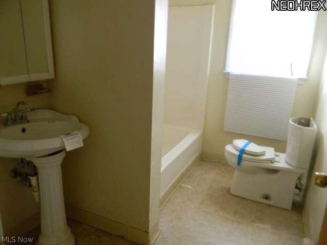 24751 Price Road Bedford, OH 44146 - Photo 5 of 11 Gallery Image 5