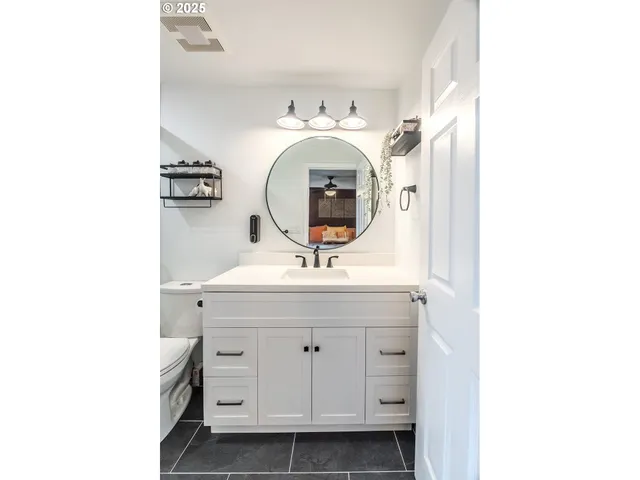 $625,000 | 14574 Southeast Lone Pine Drive, Clackamas, OR 97015