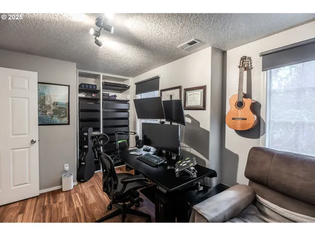 $625,000 | 14574 Southeast Lone Pine Drive, Clackamas, OR 97015