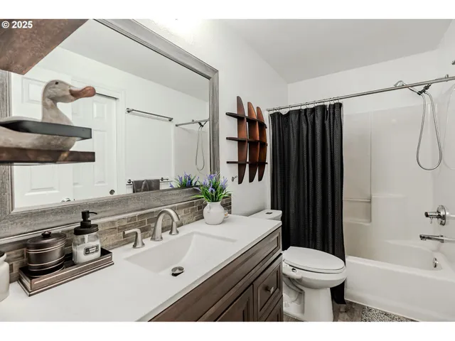 $625,000 | 14574 Southeast Lone Pine Drive, Clackamas, OR 97015