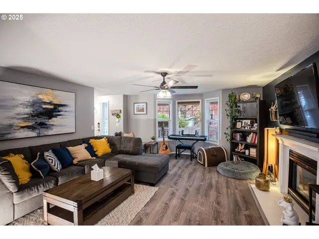 $625,000 | 14574 Southeast Lone Pine Drive, Clackamas, OR 97015