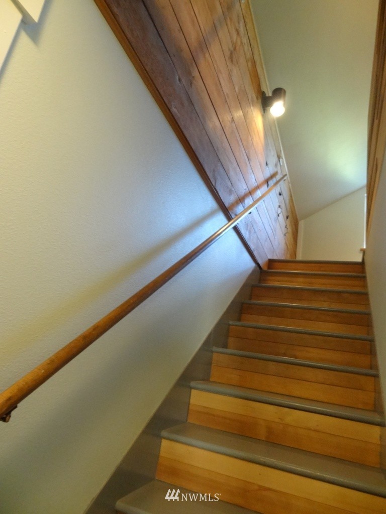 3334 Perry Avenue Bremerton, WA 98310 - Photo 18 of 25 Gallery Image 18