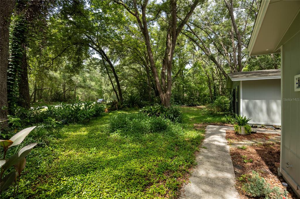11212 Southwest 86th Place Gainesville, FL 32608 - Photo 36 of 50