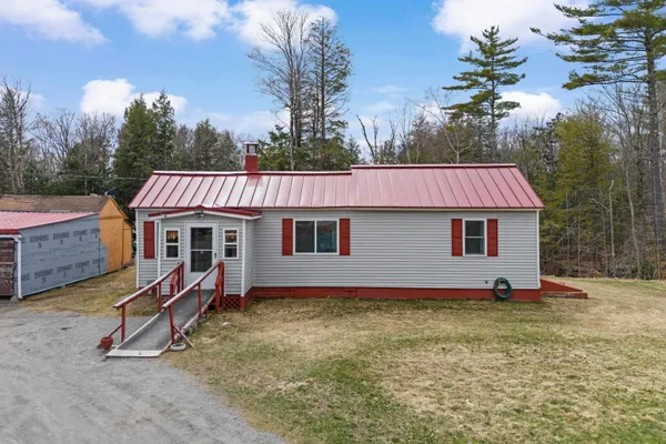 $250,000 | 243 Centre Street, Sullivan, NH 03445