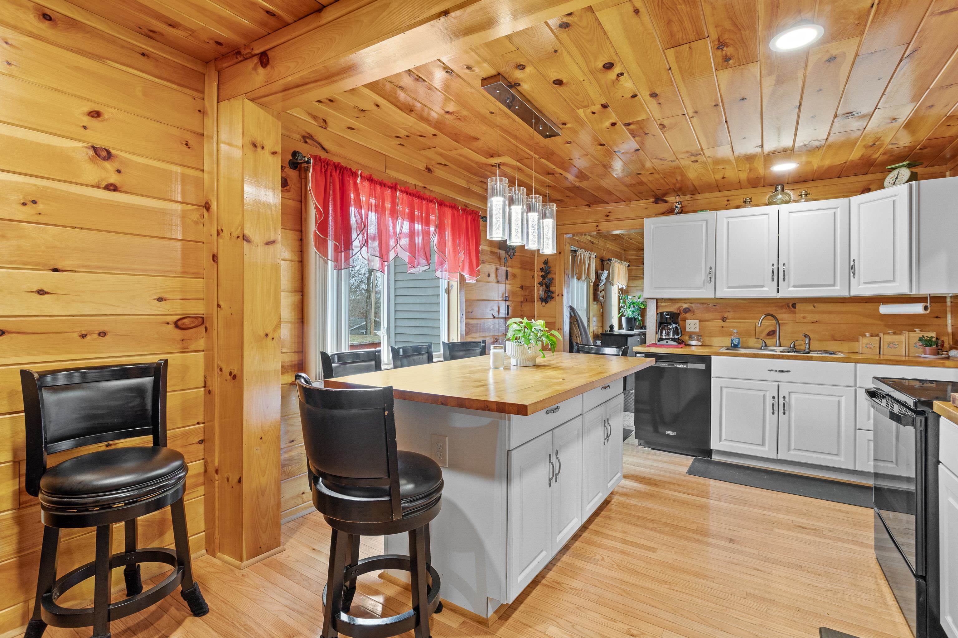 243 Centre Street Sullivan, NH 03445 - Photo 23 of 35