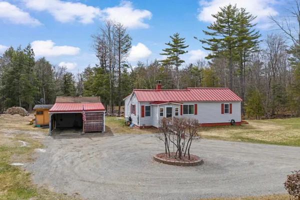 $250,000 | 243 Centre Street, Sullivan, NH 03445