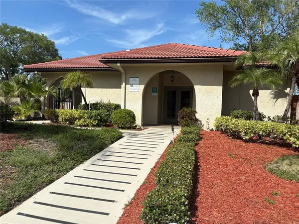 $1,500 | 6262 142nd Avenue North, Unit 804, Clearwater, FL 33760