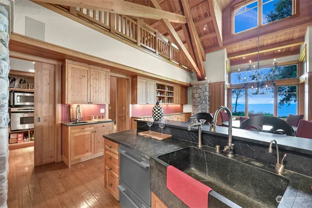 $4,495,000 | 8432 Pointe Road North, Blaine, WA 98230