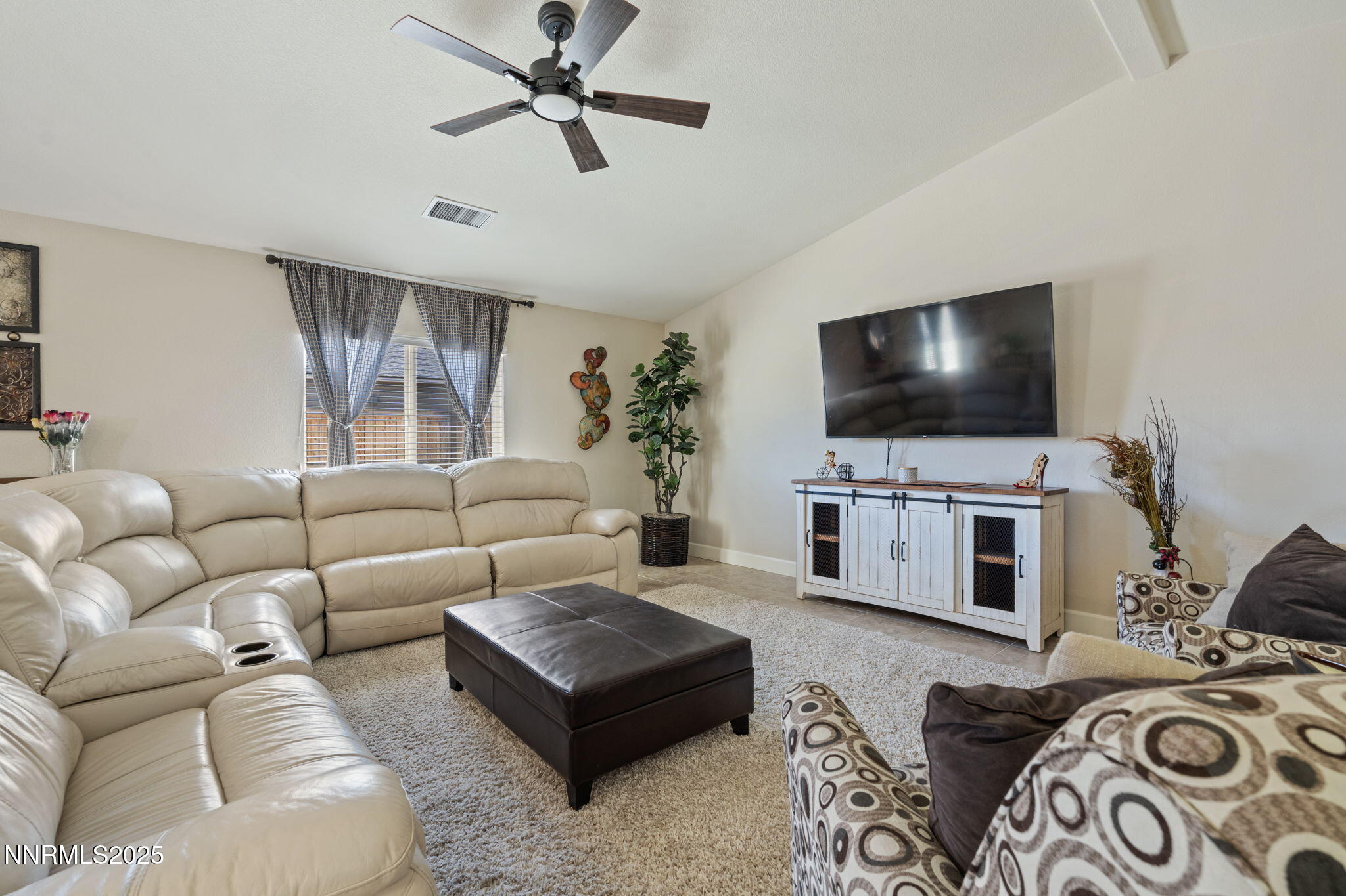 7240 Rutherford Drive Reno, NV 89506 - Photo 8 of 37 Rutherford 13
