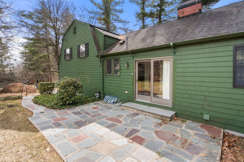 14 Westland Road Weston, MA 02493 - Photo 24 of 31