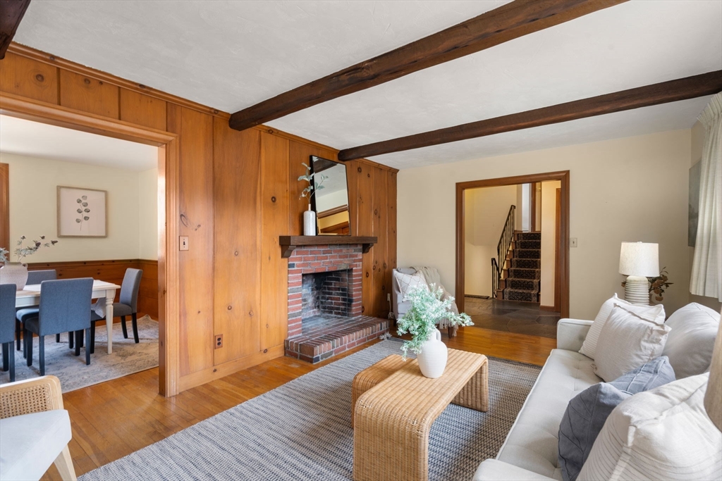 14 Westland Road Weston, MA 02493 - Photo 4 of 31