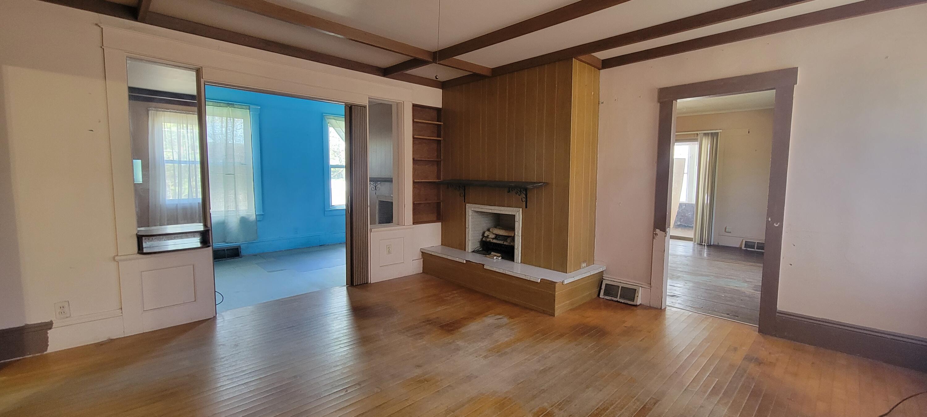 22 Cushman Road Winslow, ME 04901 - Photo 14 of 18 12. Living Room