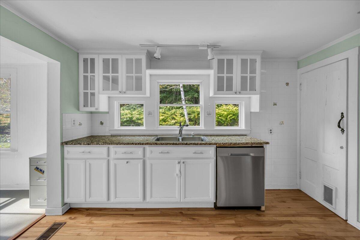 26 State Street Castine, ME 04421 - Photo 15 of 46 11-DSC_9373