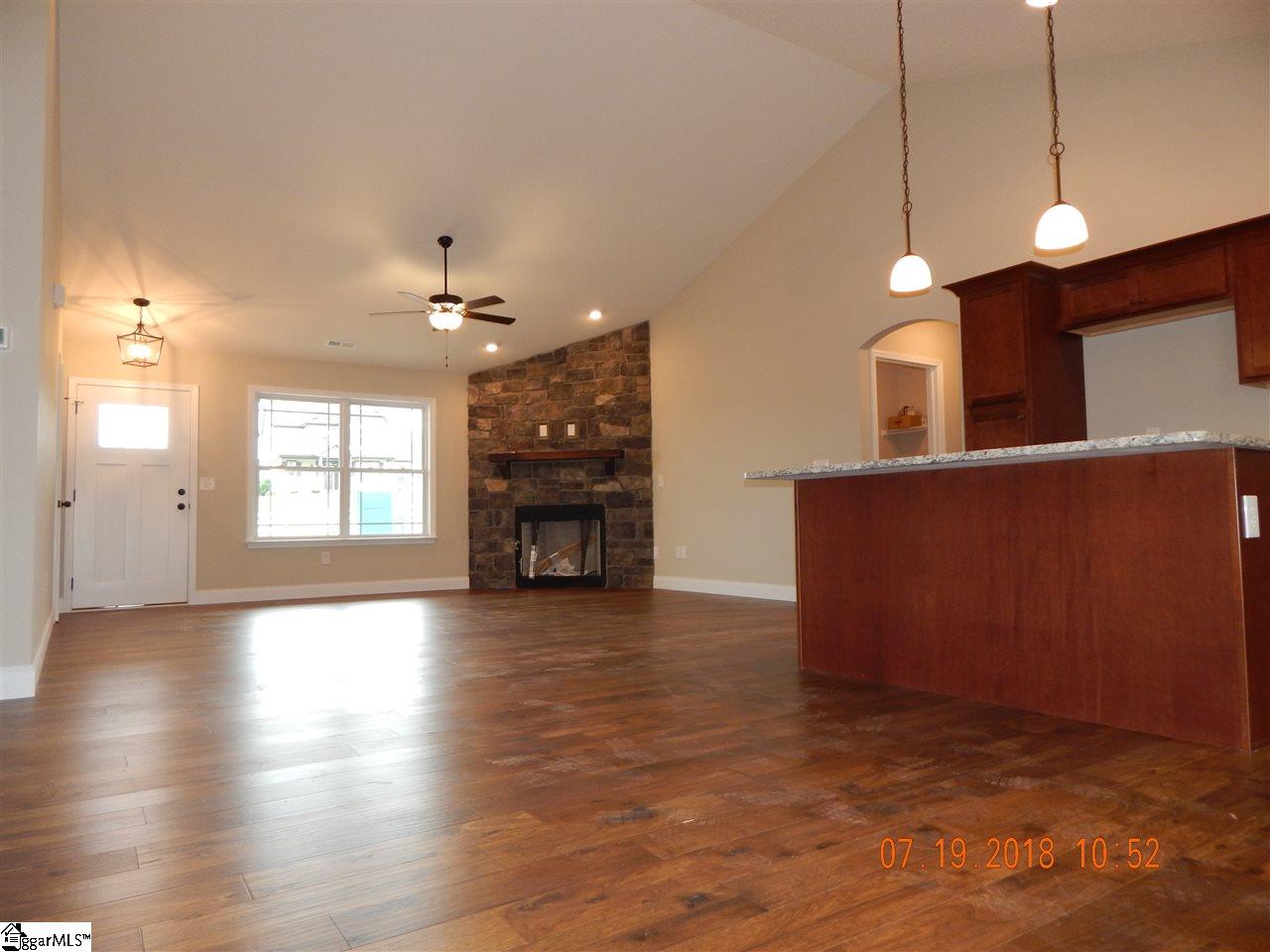 1581 Ballenger Road, Unit 4 Wellford, SC 29385 - Photo 3 of 22