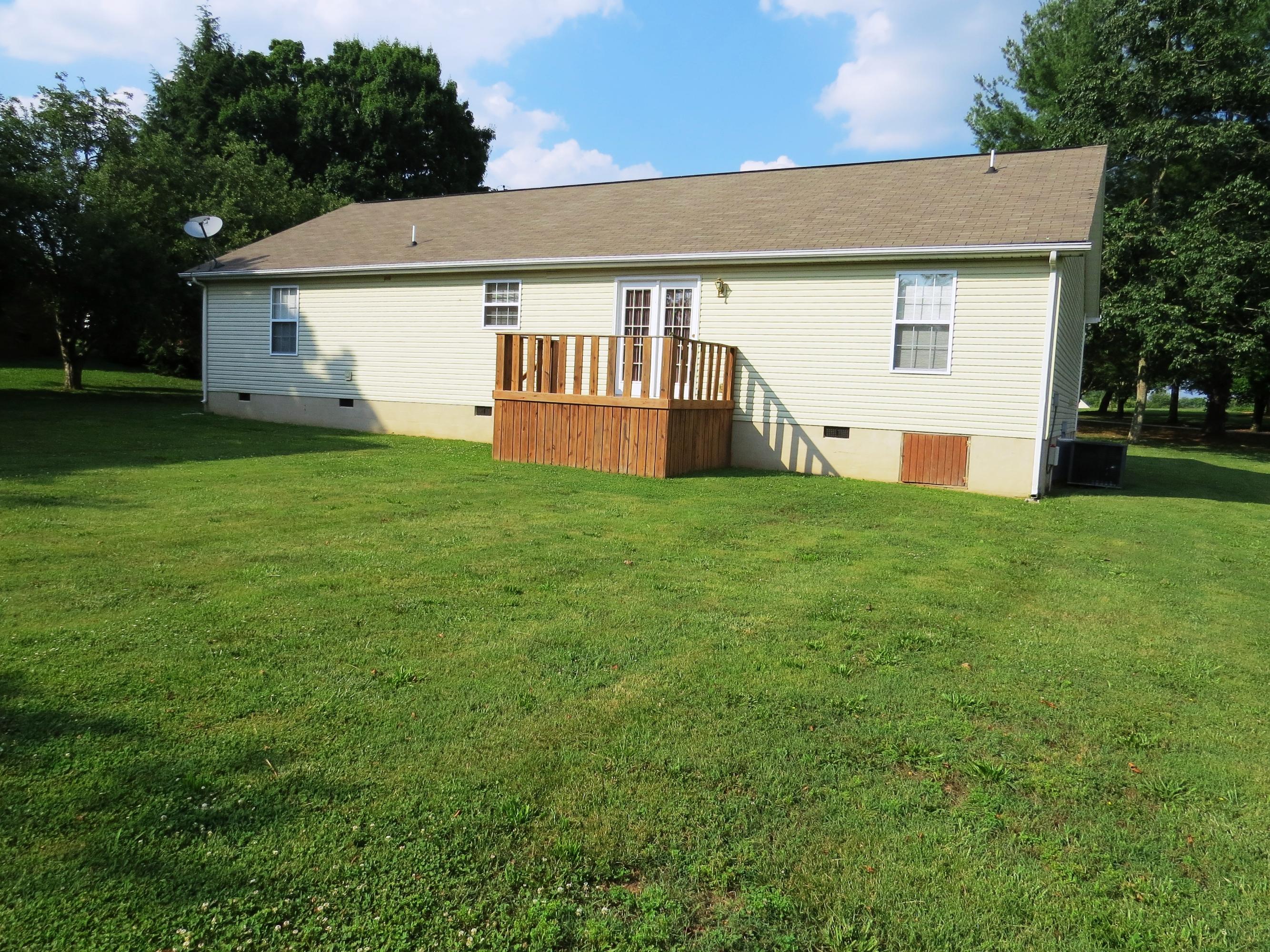 155 West Mountain View Road Corryton, TN 37721 - Photo 4 of 29 View of Rear of Home