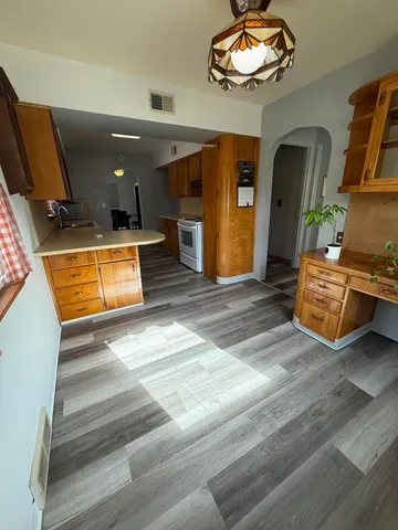 $214,900 | 137 Dunning Avenue, Battle Creek, MI 49037