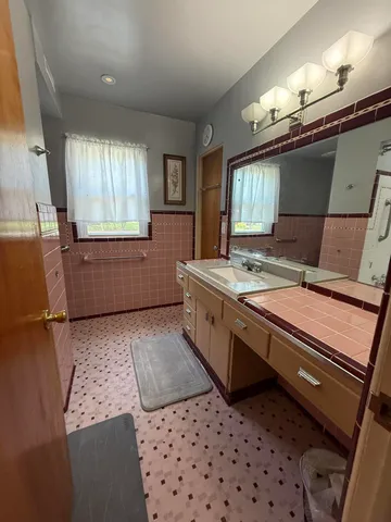 $214,900 | 137 Dunning Avenue, Battle Creek, MI 49037