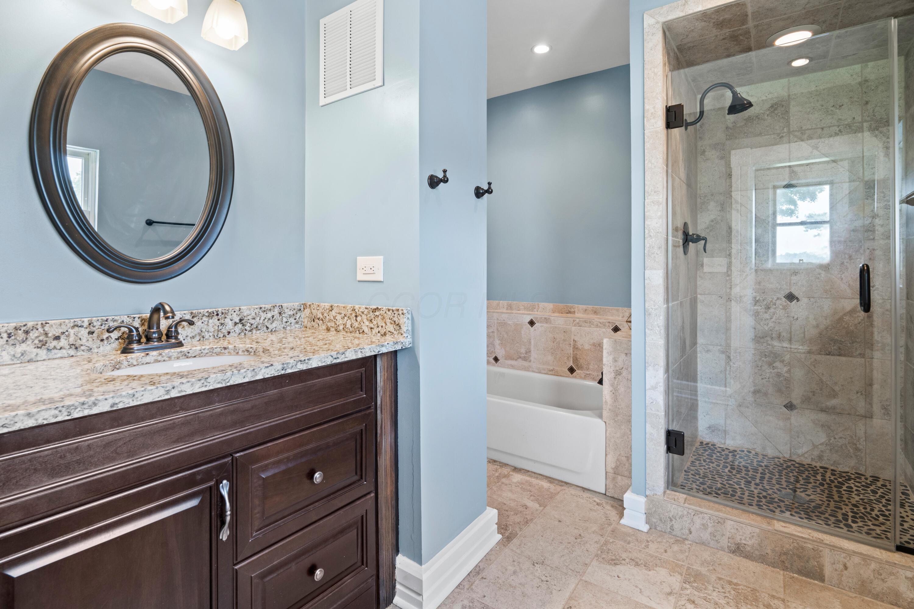 13013 Vans Valley Road Galena, OH 43021 - Photo 16 of 25 Upstairs Bathroom