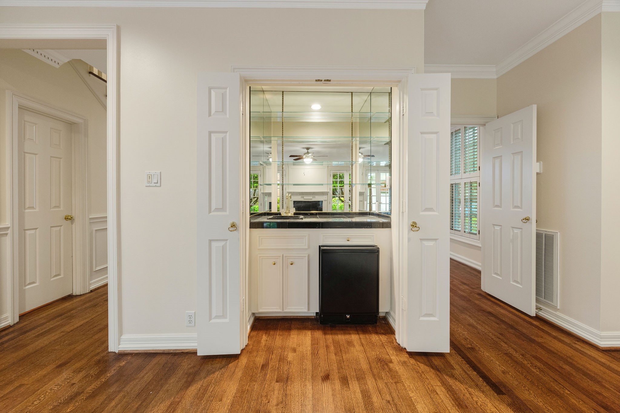 3216 Rice Boulevard West University Place, TX 77005 - Photo 15 of 49