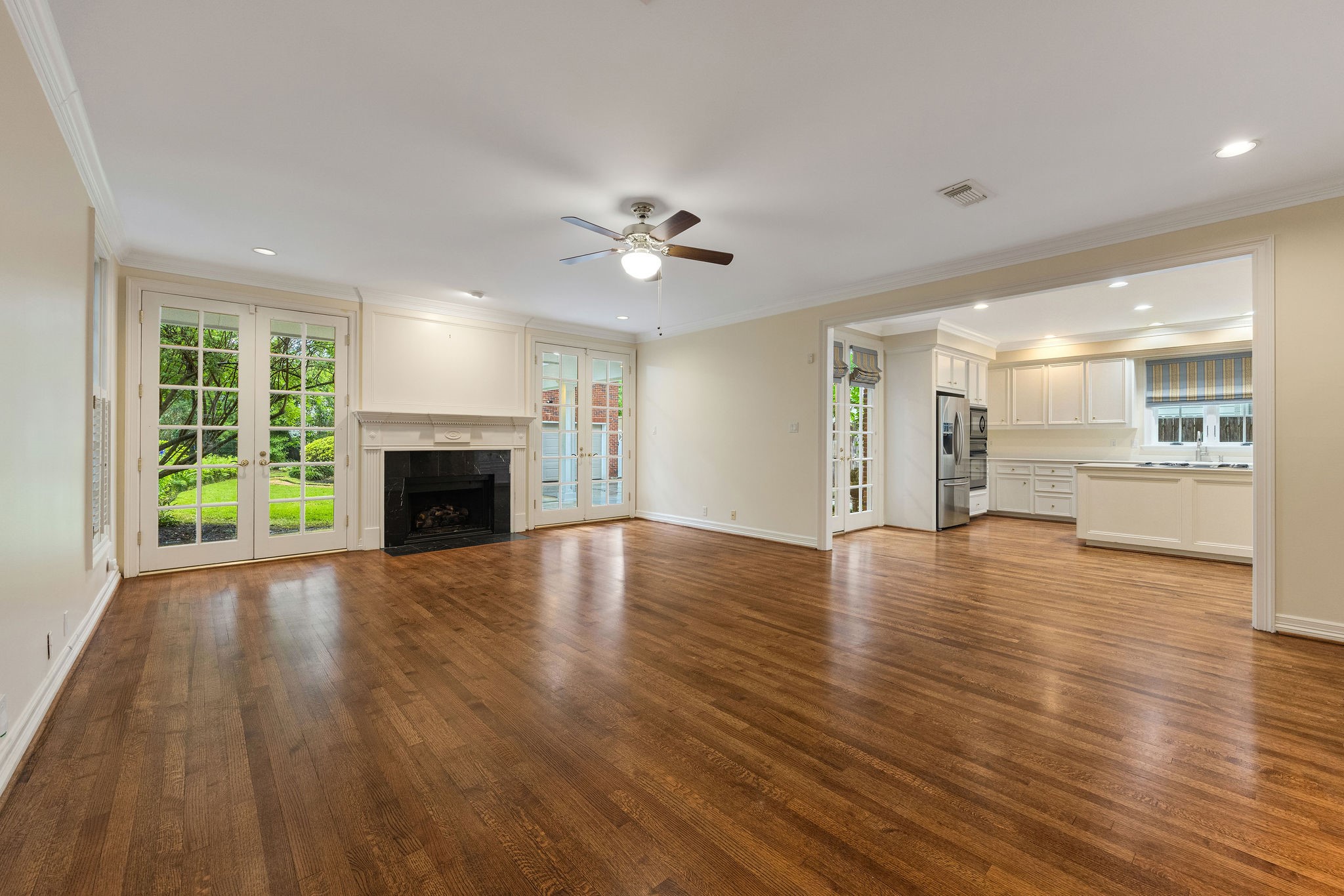 3216 Rice Boulevard West University Place, TX 77005 - Photo 18 of 49