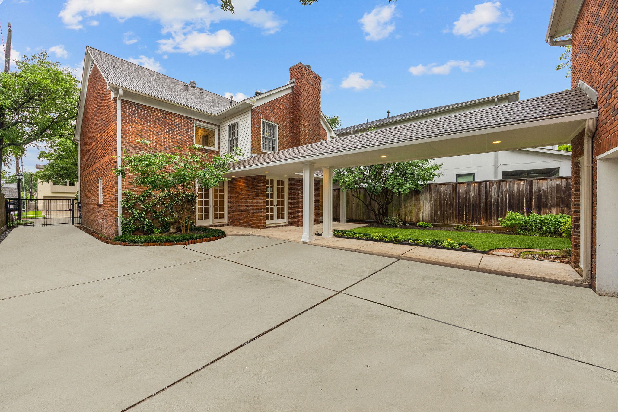 3216 Rice Boulevard West University Place, TX 77005 - Photo 2 of 49