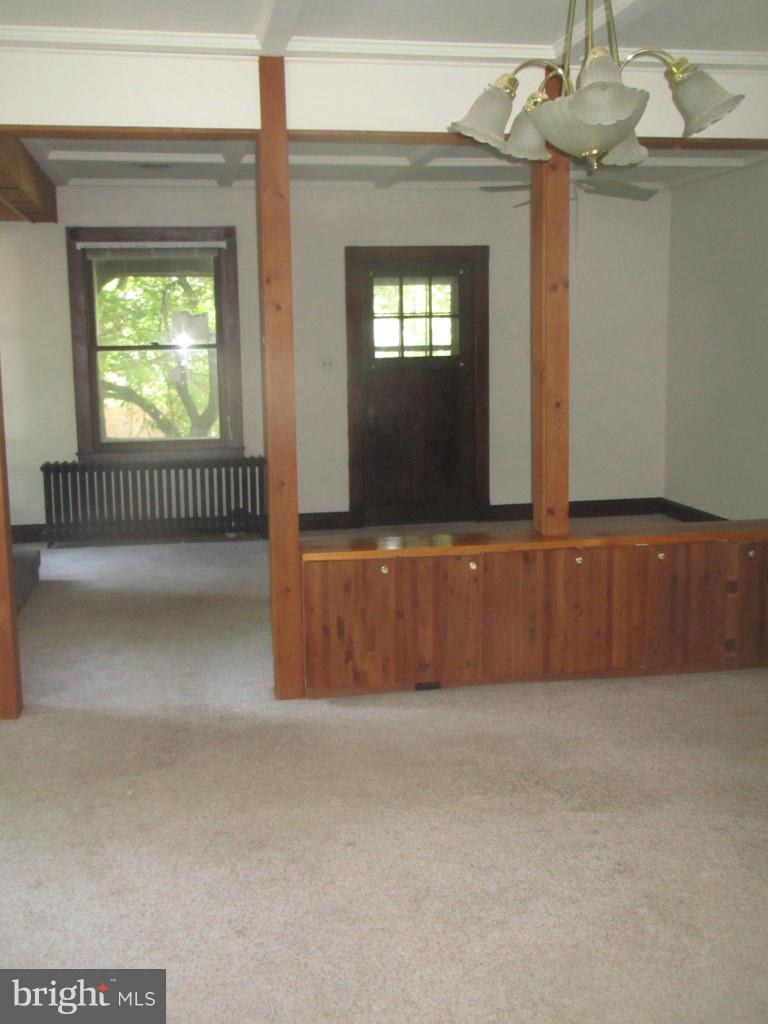 212 South Camp Meade Road Linthicum, MD 21090 - Photo 4 of 15 Living Room