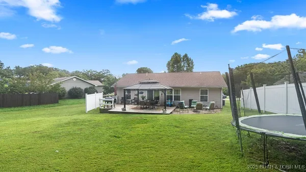 $270,000 | 3 Mary Drive, Kaiser, MO 65047