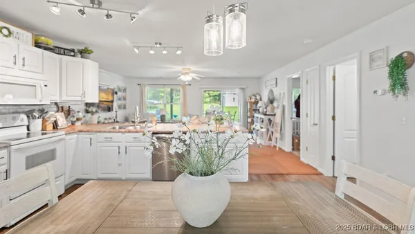 $270,000 | 3 Mary Drive, Kaiser, MO 65047